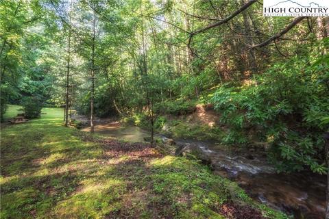 741 Wildcat Rdg, Deep Gap, NC 28618 photo 8