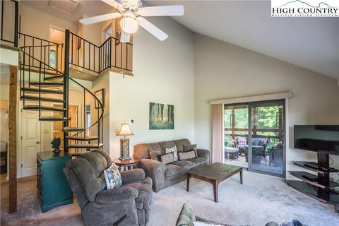 741 Wildcat Rdg, Deep Gap, NC 28618 photo 16