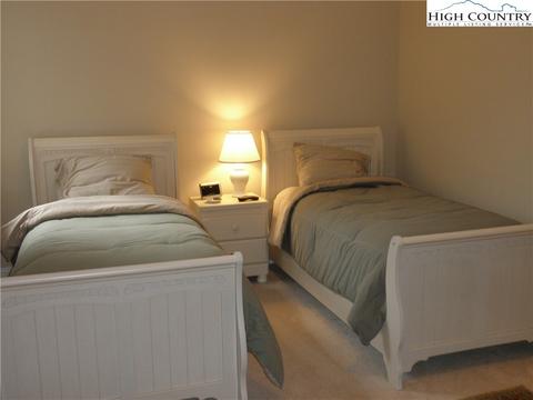 133 Wimbledon Dr, Roaring Gap, NC 28668 photo 7
