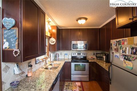 623 Memory Ln, Deep Gap, NC 28618 photo 13