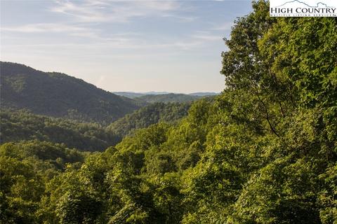 623 Memory Ln, Deep Gap, NC 28618 photo 7