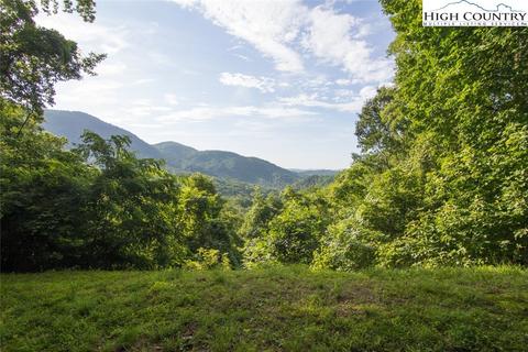 623 Memory Ln, Deep Gap, NC 28618 photo 12
