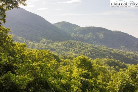 623 Memory Ln, Deep Gap, NC 28618 photo 10