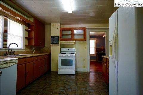 5984 Old 421 S Hwy, Deep Gap, NC 28618 photo 14