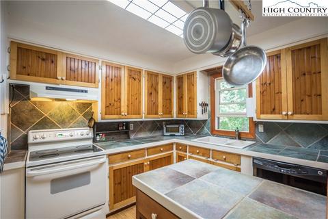 1807 Vanderpool Dr, Vilas, NC 28692 photo 9