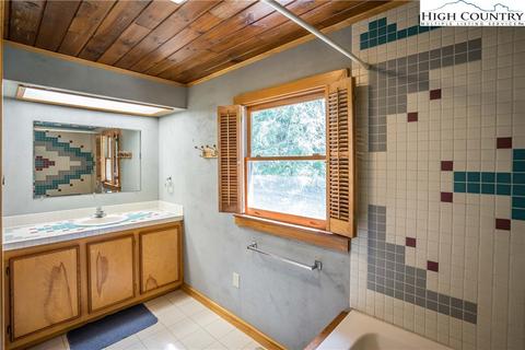 1807 Vanderpool Dr, Vilas, NC 28692 photo 12