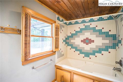 1807 Vanderpool Dr, Vilas, NC 28692 photo 13