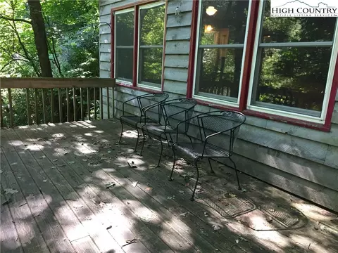 1444 N Pine Run Rd, Boone, NC 28607 photo 4