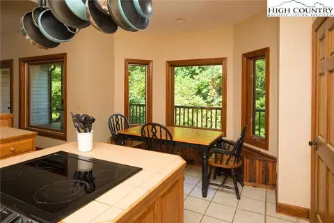 828 Deck Hill Rd, Boone, NC 28607 photo 6