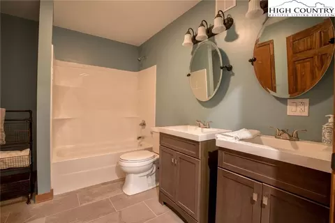 828 Deck Hill Rd, Boone, NC 28607 photo 14
