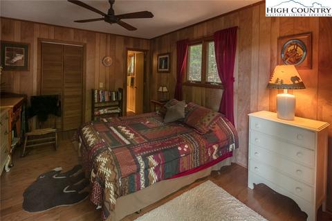 844 Laurel Cir, Deep Gap, NC 28618 photo 16