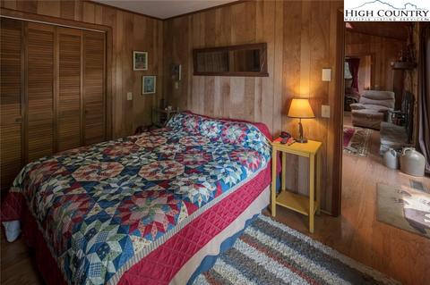 844 Laurel Cir, Deep Gap, NC 28618 photo 23