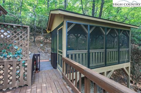 844 Laurel Cir, Deep Gap, NC 28618 photo 31