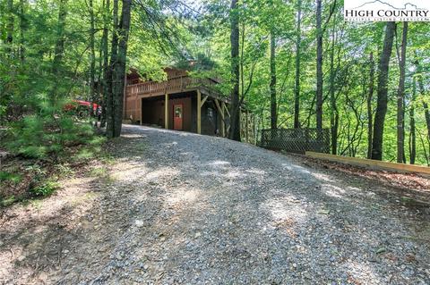 844 Laurel Cir, Deep Gap, NC 28618 photo 33
