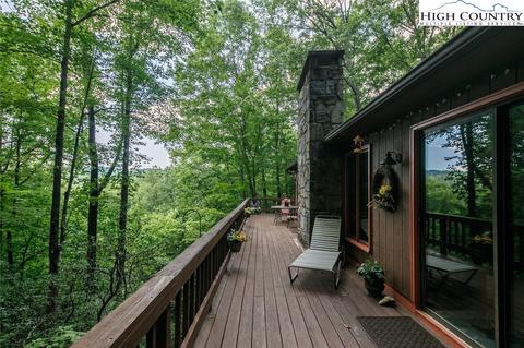 844 Laurel Cir, Deep Gap, NC 28618 photo 1