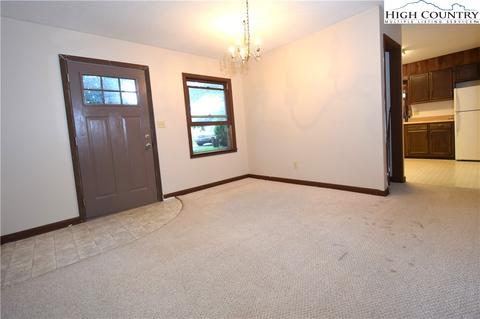 186 Hemlock Dr, Deep Gap, NC 28618 photo 6
