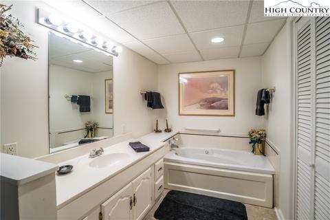 1176 Old Hampton Rd, Boone, NC 28607 photo 34