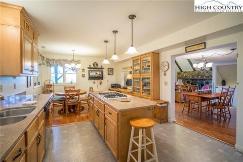 1176 Old Hampton Rd, Boone, NC 28607 photo 13
