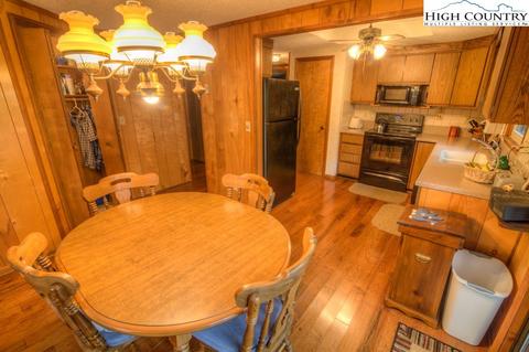 288 S Fox Cove Rd, Boone, NC 28607 photo 9