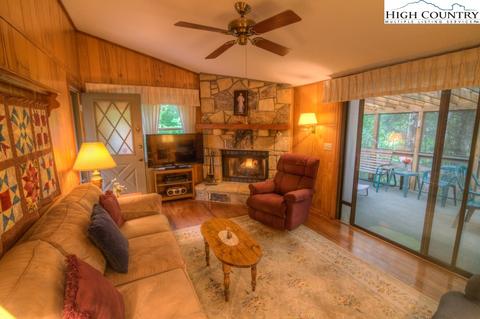 288 S Fox Cove Rd, Boone, NC 28607 photo 4