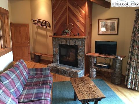 219 Upper Fiddlestix, Boone, NC 28607 photo 2