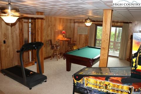 437 Overlook Dr, Deep Gap, NC 28618 photo 11