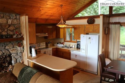 437 Overlook Dr, Deep Gap, NC 28618 photo 7