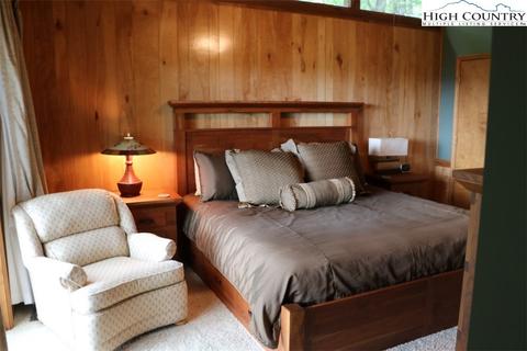 437 Overlook Dr, Deep Gap, NC 28618 photo 8