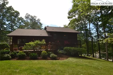 413 Academy St, Jefferson, NC 28640 photo 16