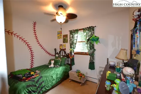 413 Academy St, Jefferson, NC 28640 photo 13
