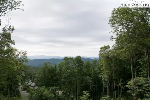 464 Tomahawk Dr, Todd, NC 28684 photo 2