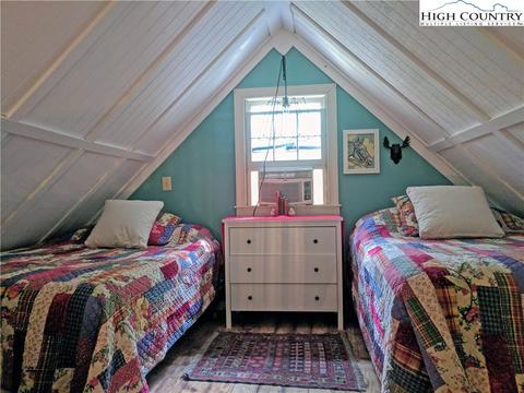 9044 Elk Creek Rd, Deep Gap, NC 28618 photo 14