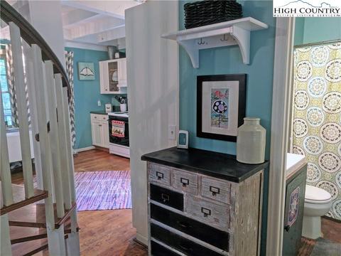 9044 Elk Creek Rd, Deep Gap, NC 28618 photo 5