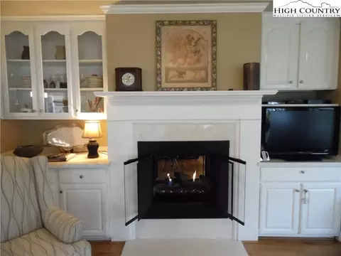 100 Pine Tree Dr, Roaring Gap, NC 28668 photo 25