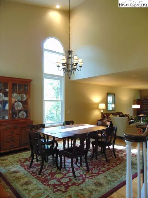 100 Pine Tree Dr, Roaring Gap, NC 28668 photo 9