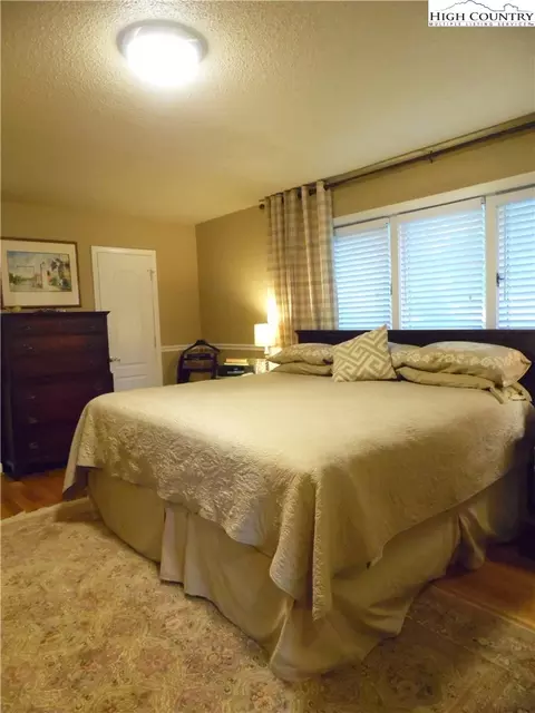 100 Pine Tree Dr, Roaring Gap, NC 28668 photo 21
