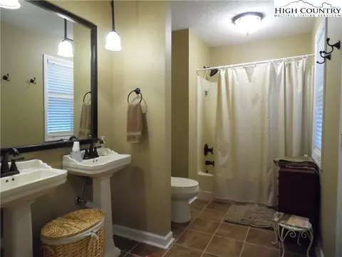 100 Pine Tree Dr, Roaring Gap, NC 28668 photo 28