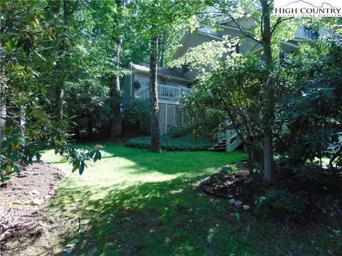 100 Pine Tree Dr, Roaring Gap, NC 28668 photo 34