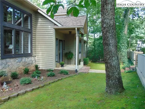 100 Pine Tree Dr, Roaring Gap, NC 28668 photo 15