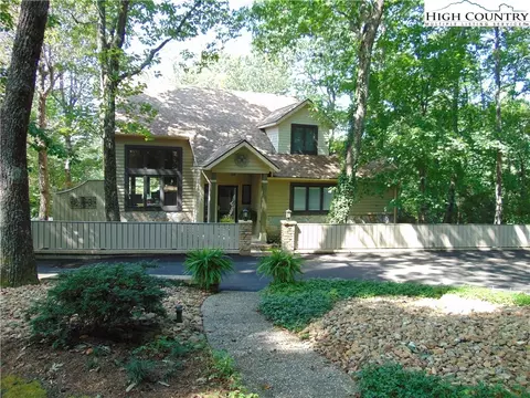 100 Pine Tree Dr, Roaring Gap, NC 28668 photo 1