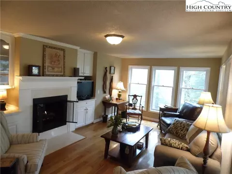 100 Pine Tree Dr, Roaring Gap, NC 28668 photo 24