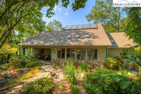 843 Forestridge Dr, Boone, NC 28607 photo 1