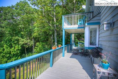 843 Forestridge Dr, Boone, NC 28607 photo 10