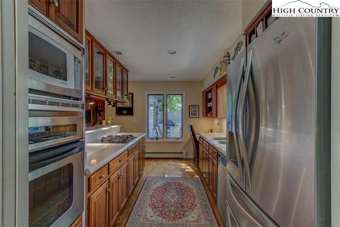 843 Forestridge Dr, Boone, NC 28607 photo 24