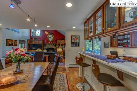 843 Forestridge Dr, Boone, NC 28607 photo 20