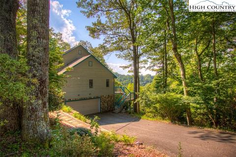 843 Forestridge Dr, Boone, NC 28607 photo 48