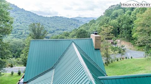 377 Ayers Rd E, Banner Elk, NC 28604 photo 4