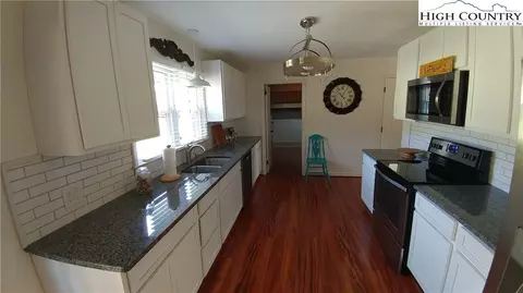 711 Hendrix Rd, Sparta, NC 28675 photo 5