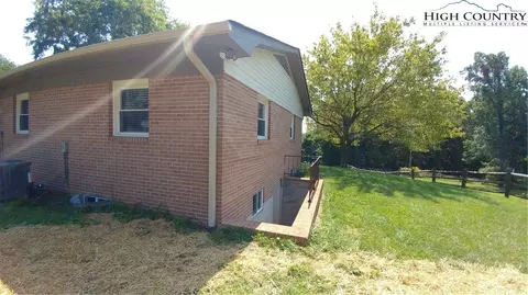 711 Hendrix Rd, Sparta, NC 28675 photo 20