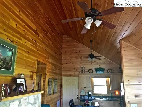 448 Woodpecker Rd, Purlear, NC 28665 photo 14
